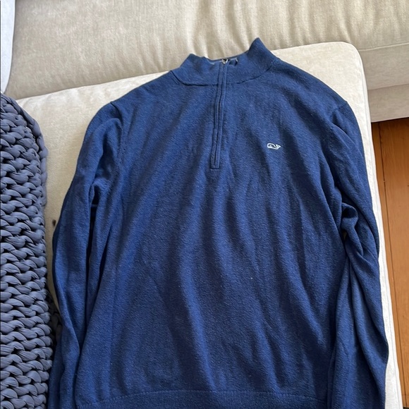 Vineyard Vines Quarter Zip - Picture 1 of 1